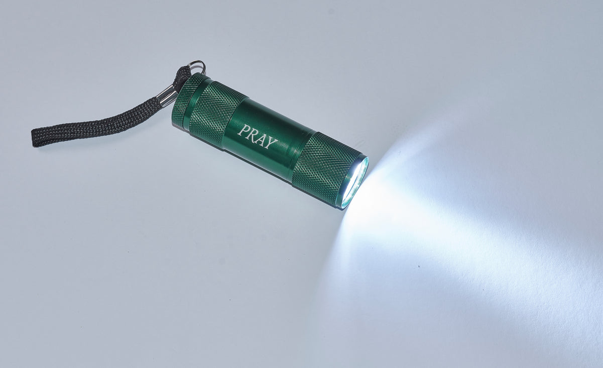 9-Light LED Flashlight - A Simple Amen