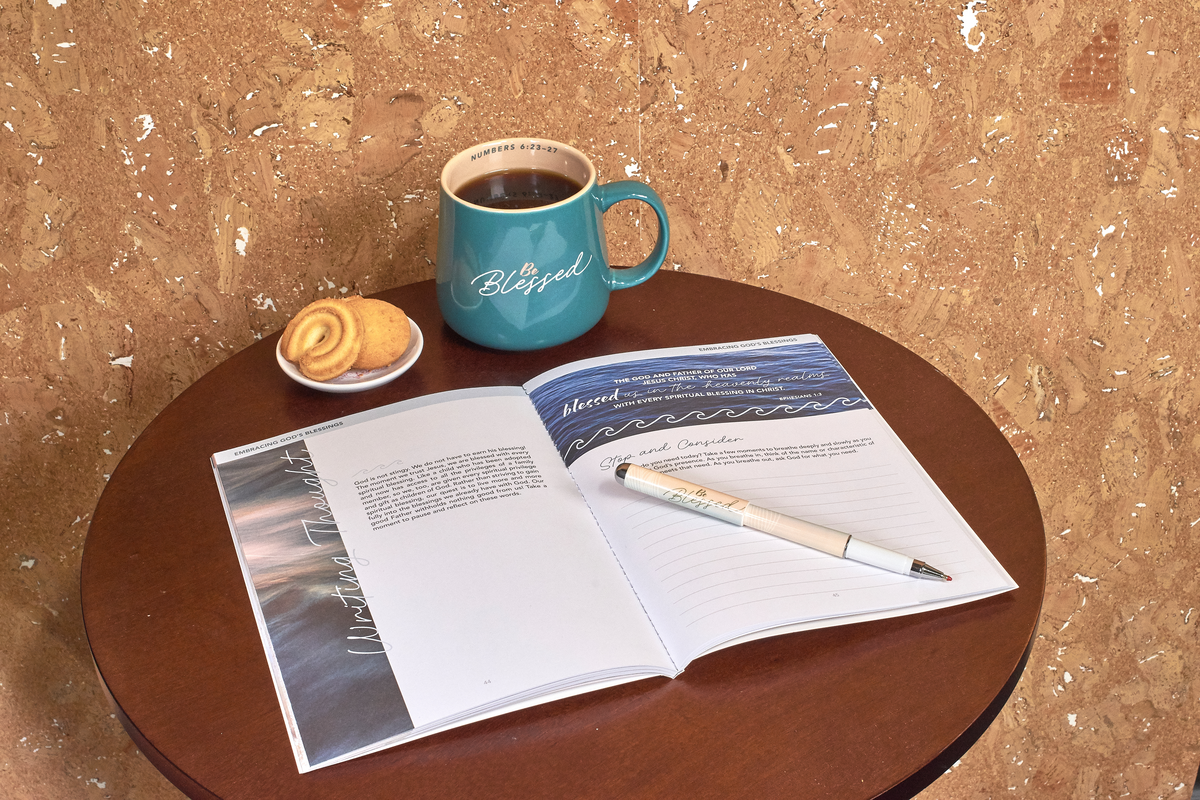 Devotion Book & Ceramic Mug Gift Set - Be Blessed