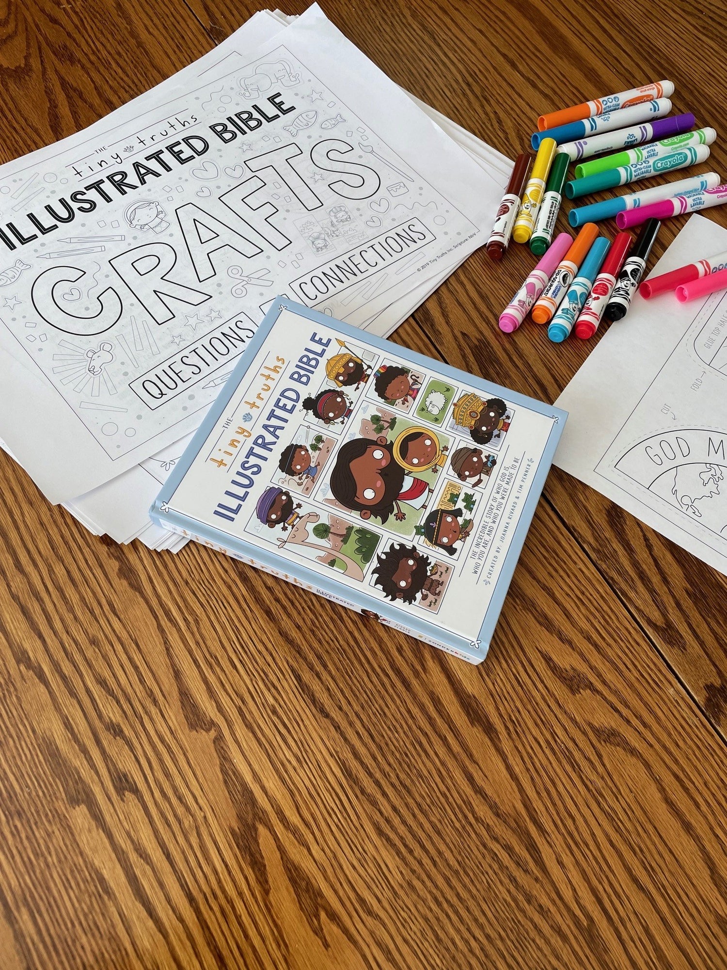 Tiny Truths Bible for Little Ones